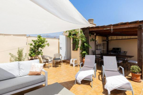 3 bedroom apartment with private rooftop terrace